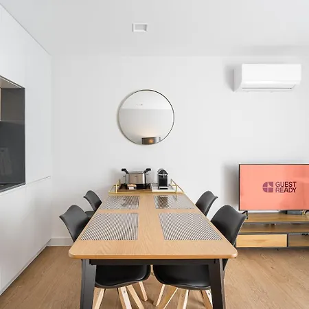 Guestready - Urban Chic In